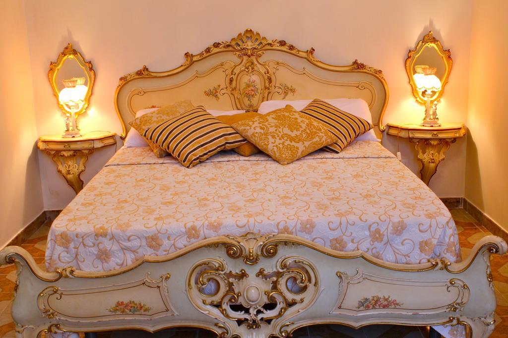 ビトント Il Castello Del Re Bed & Breakfast エクステリア 写真